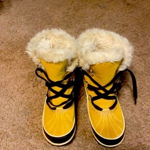 Sorel Boots Size 8